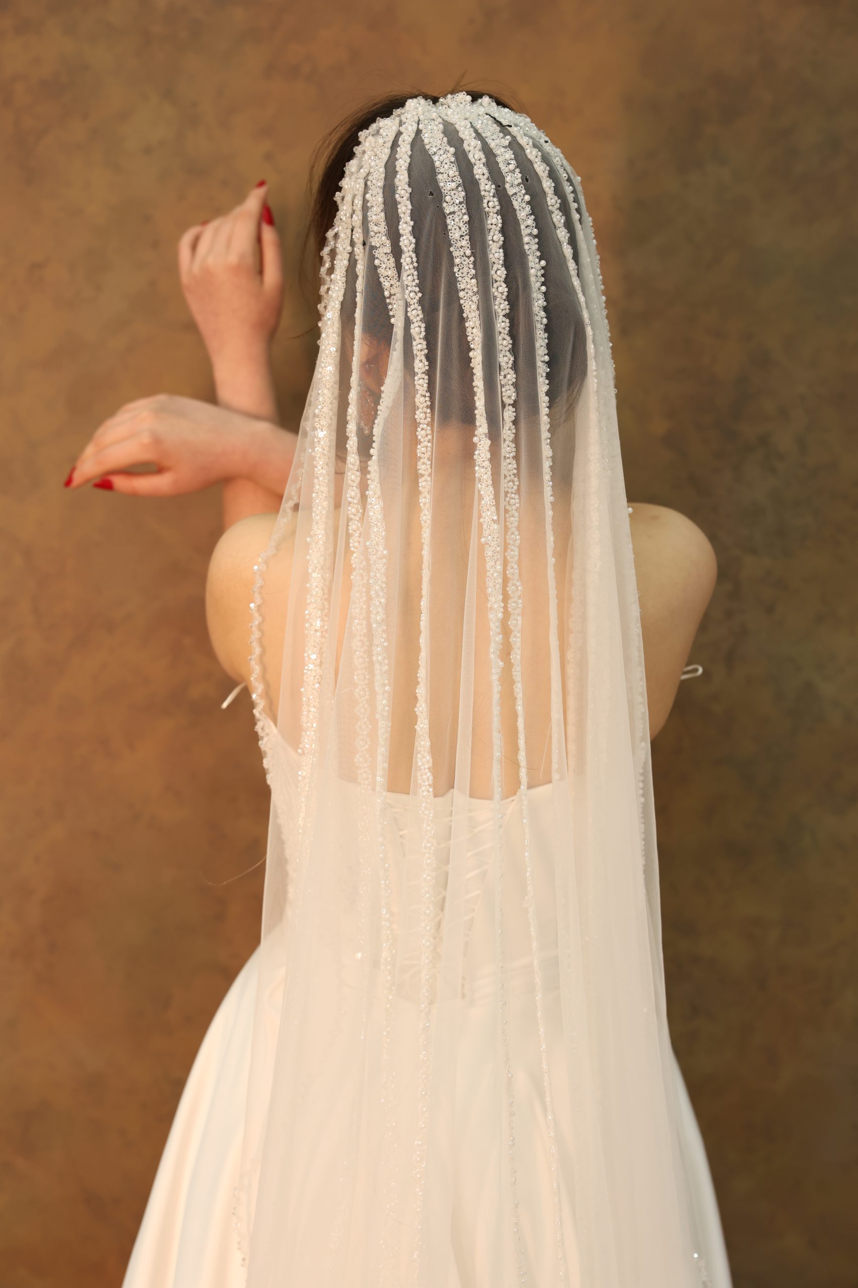 Pul Payet İşlemeli Kenar Detaylı Tasarım Duvak - Görsel 5
